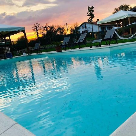 Agriturismo Quercetelli Кастільйоне-дель-Лаго Екстер'єр фото